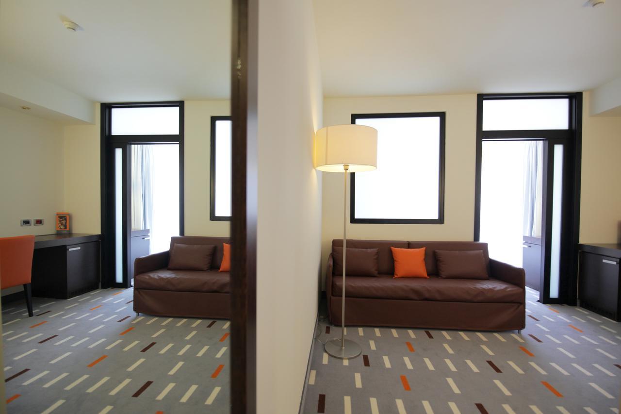 Hotel Major Ronchi Dei Legionari Ruang foto