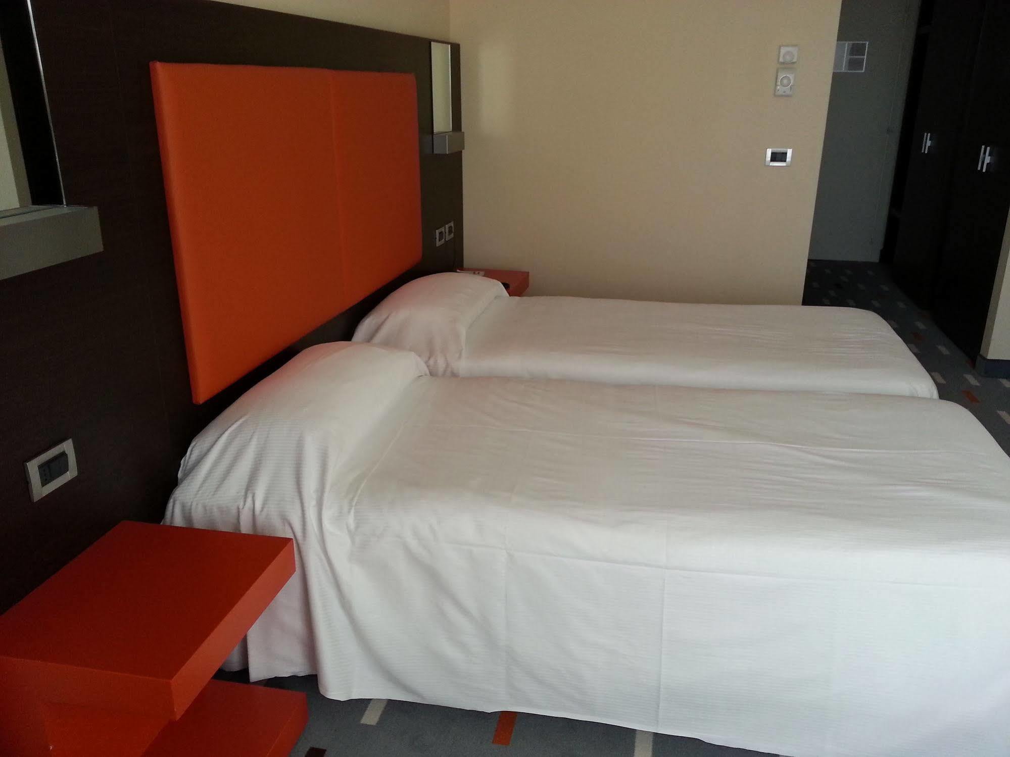 Hotel Major Ronchi Dei Legionari Bagian luar foto